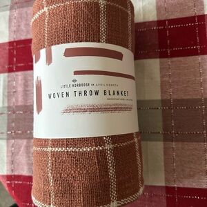 Little Korboose Woven Throw Blanket